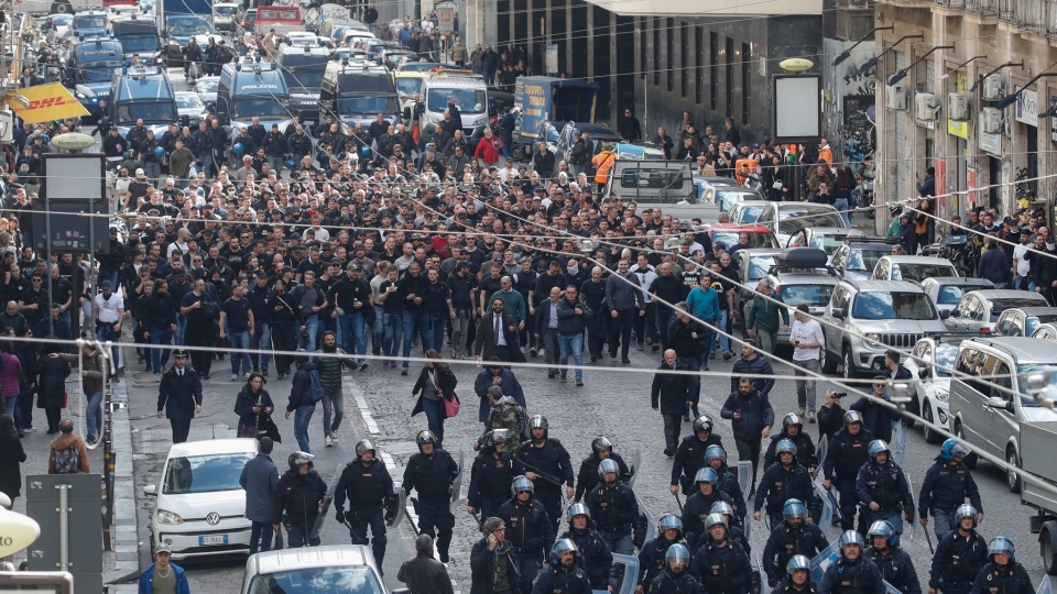 15-03-2023, tifosi Eintracht Francoforte a Napoli