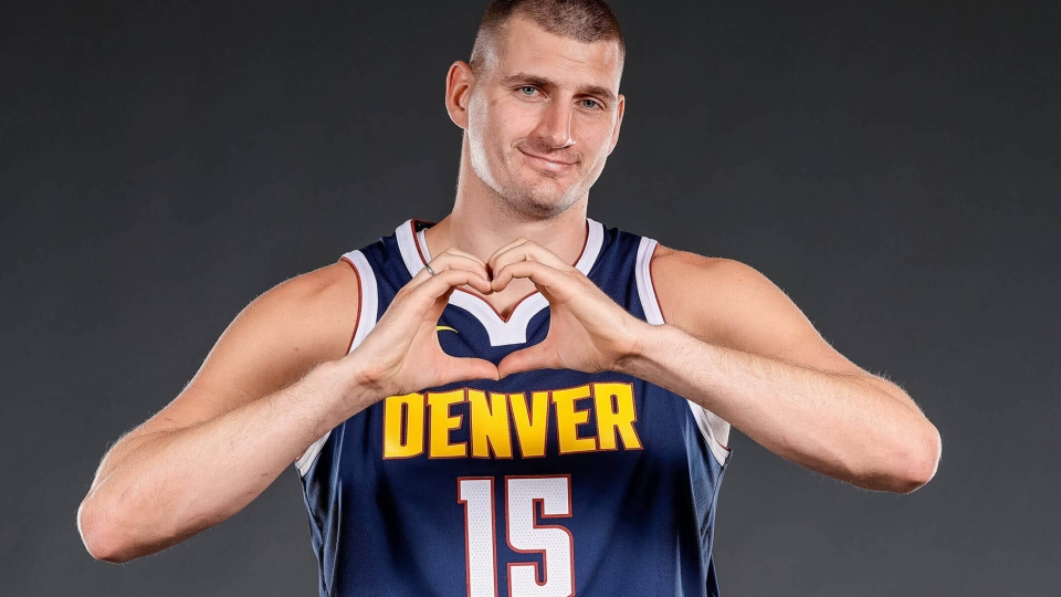 Il serbo Nikola Jokic ha guidato i Nuggets al titolo nella stagione appena trascorsa Nikola Jokic
