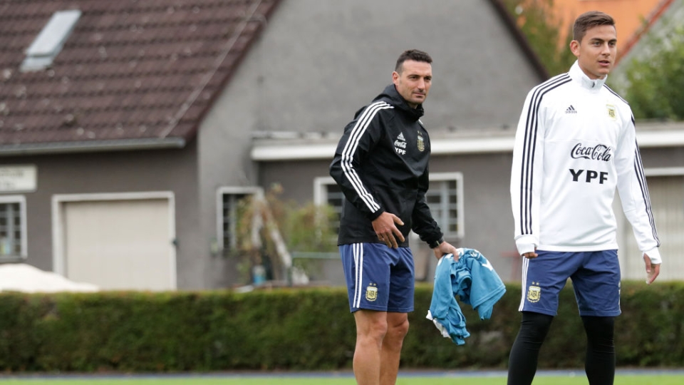 Lionel Scaloni e Paulo Dybala, Argentina