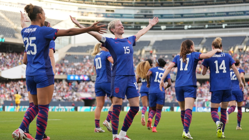 Megan Rapinoe esulta dopo un gol con gli Usa Megan Rapinoe, #USA