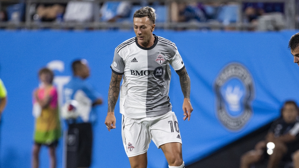 Bernardeschi con la maglia del Toronto Federico Bernardeschi, toronto