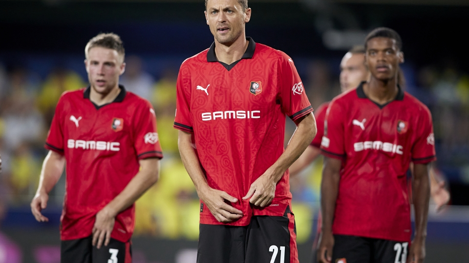 Nemanja Matic in campo con il Rennes Nemanja Matic
