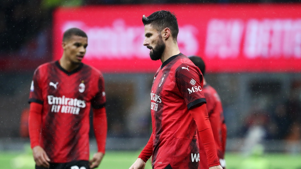 La delusione di Giroud, attaccante del Milan