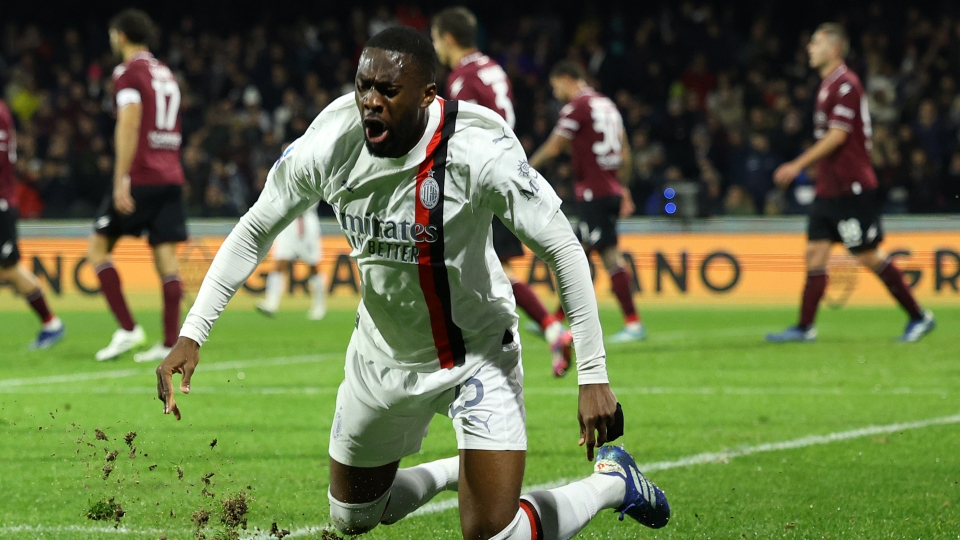 Fikayo Tomori esulta dopo il gol realizzato alla Salernitana Fikayo Tomori
