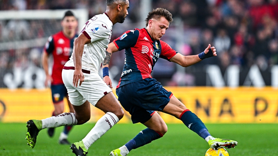 Duello tra Retegui e Dji Dji durante Genoa-Torino Genoa, Torino