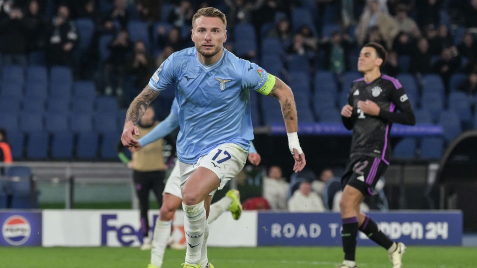 Ciro Immobile esulta dopo il gol al Bayern Monaco
