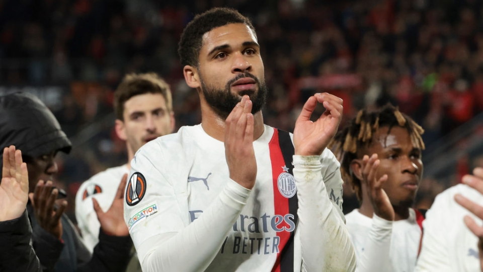 Il Milan sotto il settore ospiti a Rennes Il Milan sotto il settore ospiti a Rennes