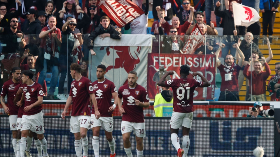 Udinese-Torino, Duvan Zapata esulta sotto al settore ospiti del Bluenergy Stadium Udinese-Torino, Duvan Zapata esulta sotto al settore ospiti del Bluenergy Stadium