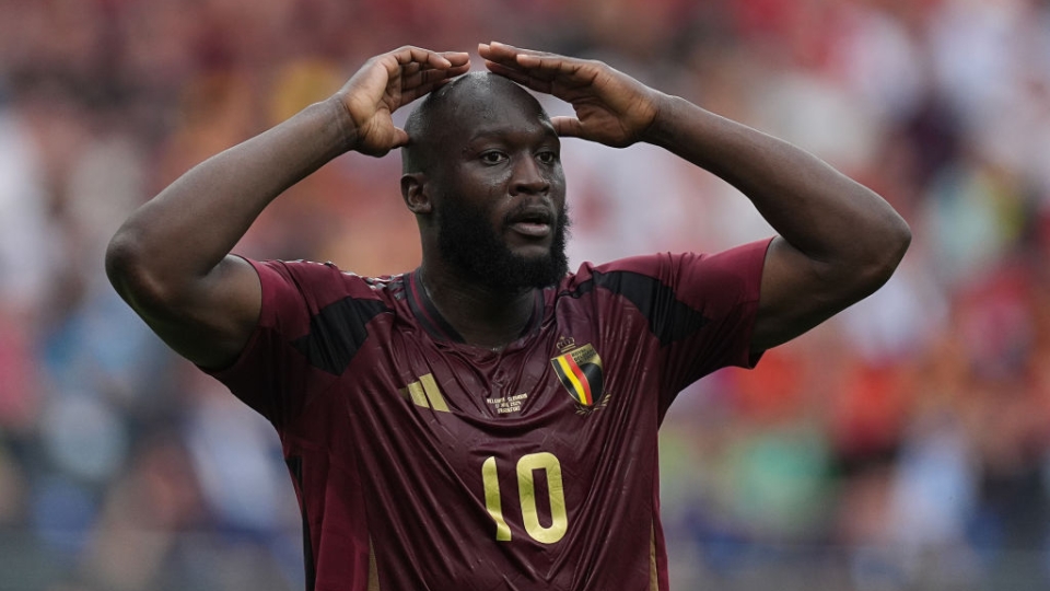 Romelu Lukaku si dispera per il gol annullatogli durante il match tra Belgio e Slovacchia a Euro 2024