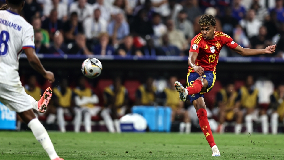 Gol straordinario di Lamine Yamal