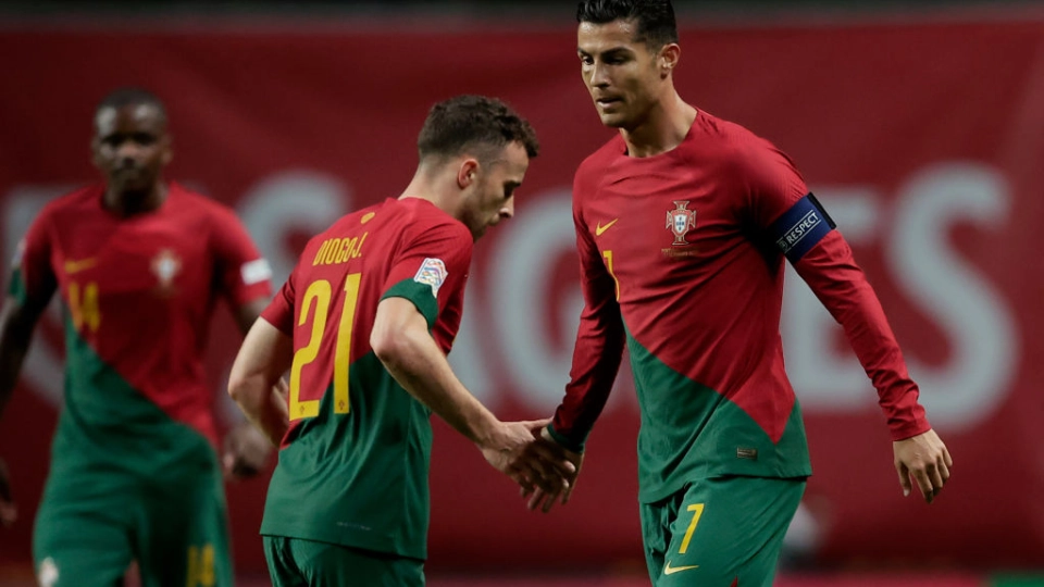 Diogo Jota e Cristiano Ronaldo