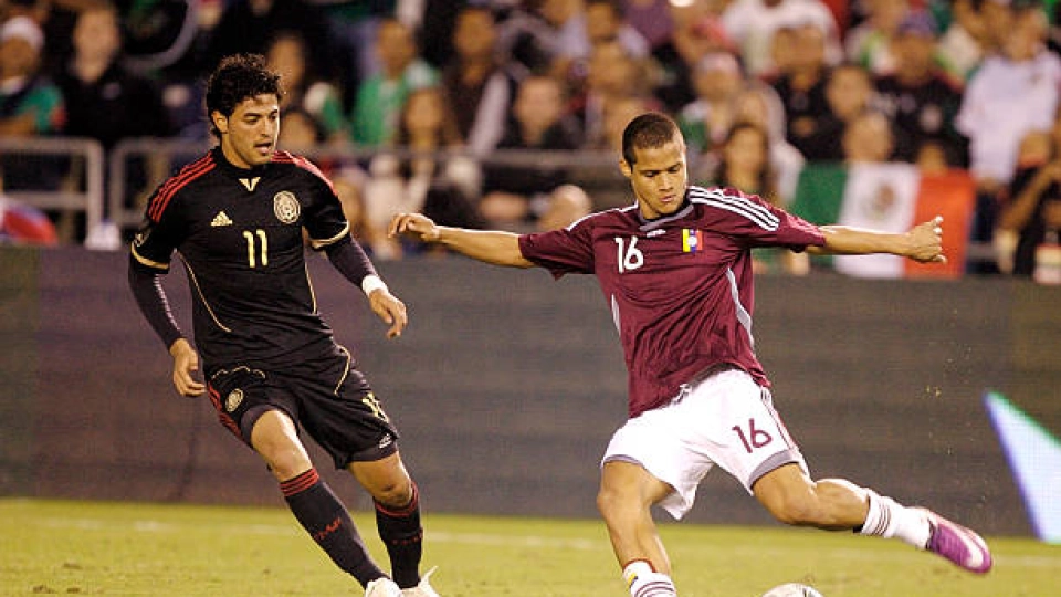Roberto Rosales