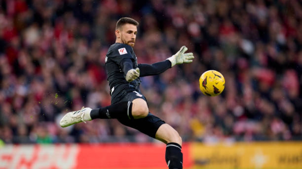 Unai Simon 