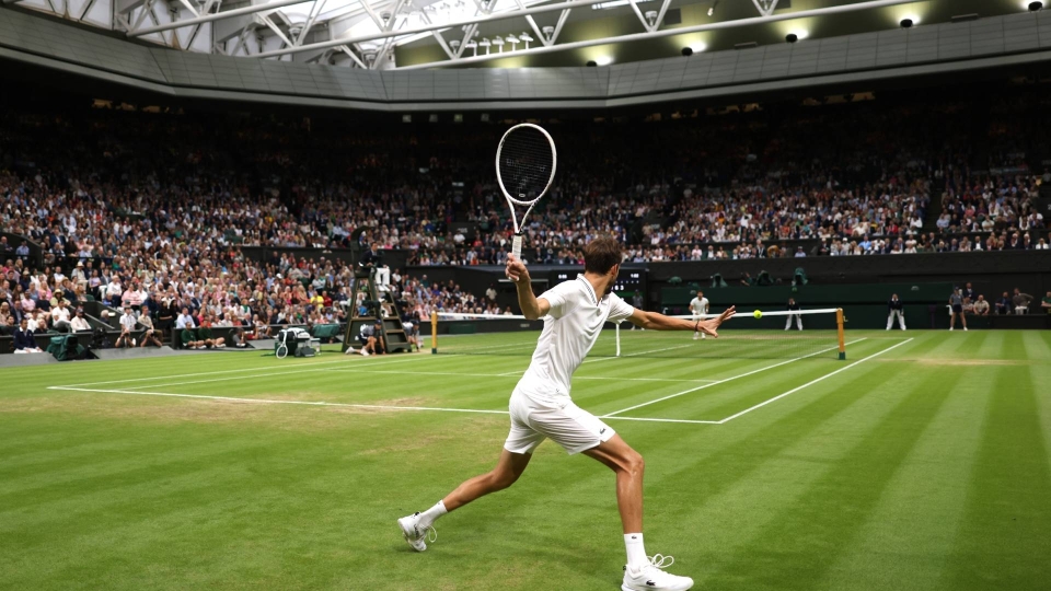 Alcaraz - Medvedev 6-3, 6-3, 6-3
