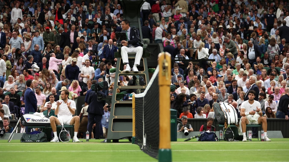 Alcaraz - Medvedev 6-3, 6-3, 6-3