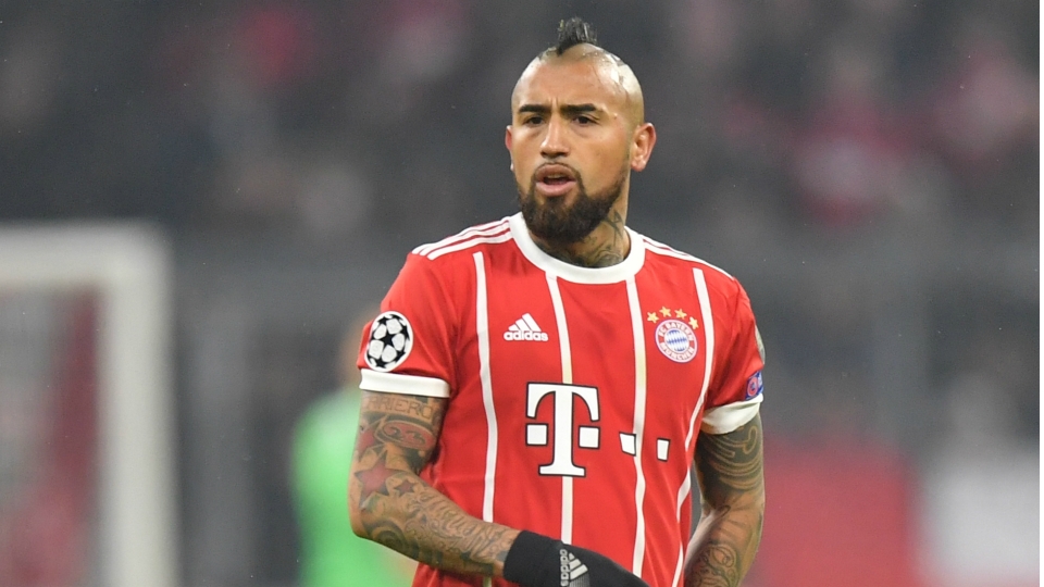 Arturo Vidal Bayern Muenchen v Besiktas UEFA Champions League 20022018