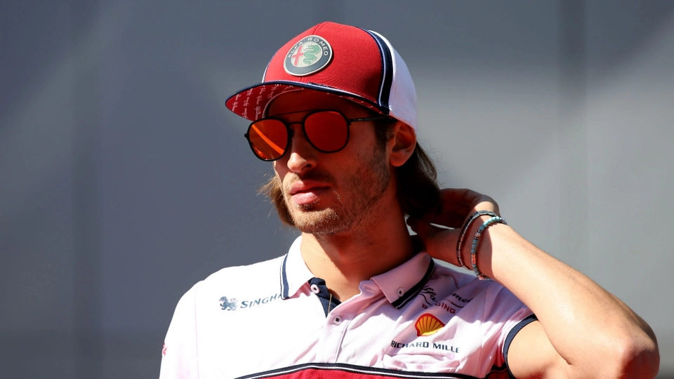 Alfa Romeo - cropped