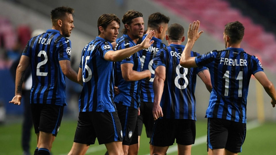 Atalanta celebrating PSG Champions League