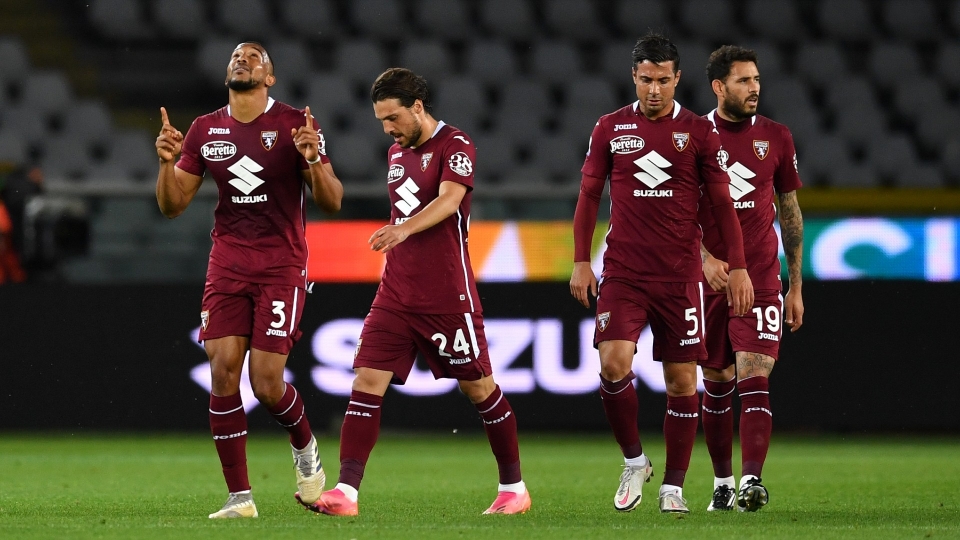 Bremer Torino celebrating Benevento