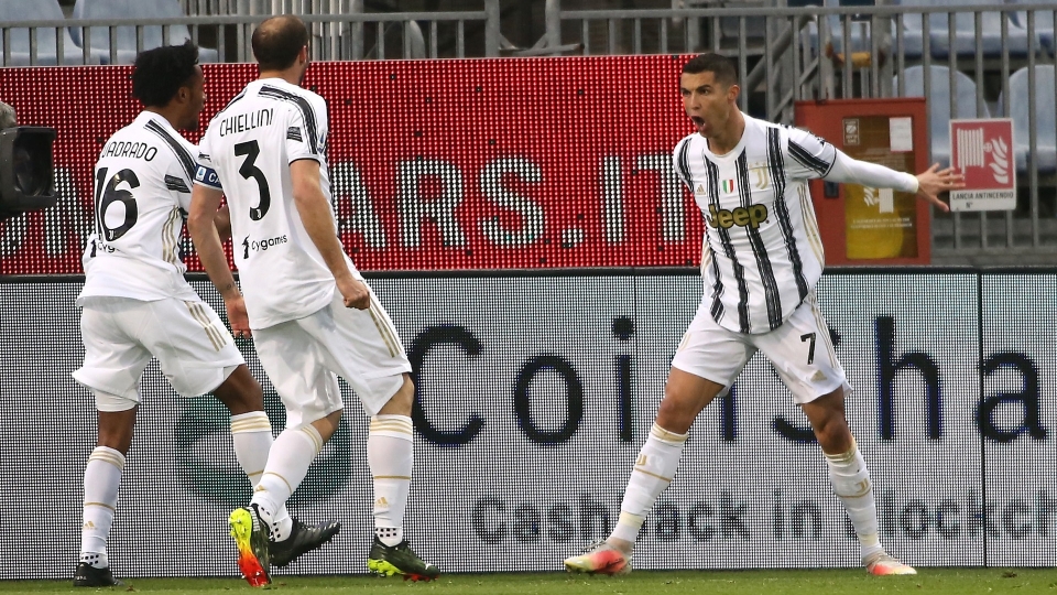 Cristiano Ronaldo esulta con Cuadrado e Chiellini Cristiano Ronaldo