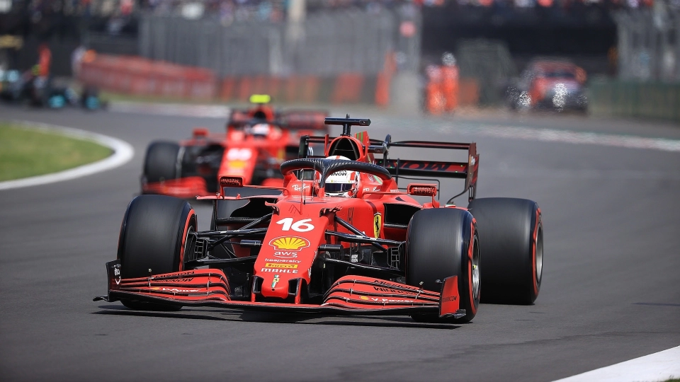 Charles Leclerc e Carlos Sainz