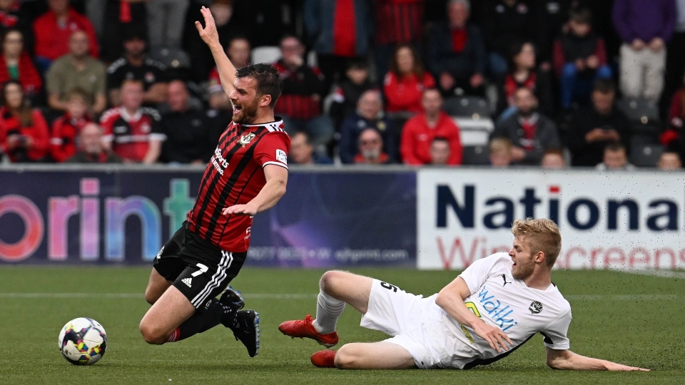 Conference League, Crusaders-Haka Valkeakoski