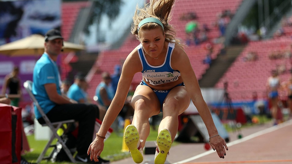 Argento nel salto triplo agli Europei Indoor di Istanbul Dariya Derkach