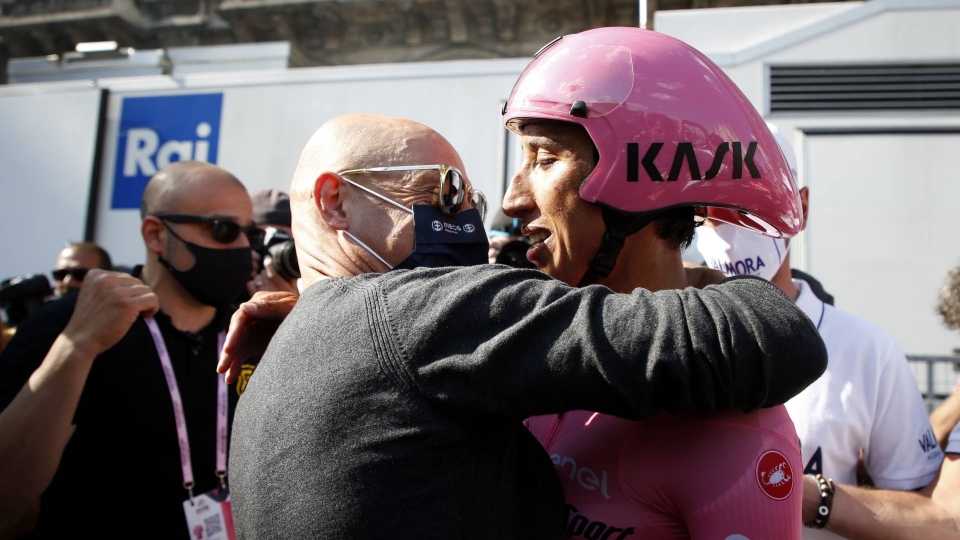 Dave Brailsford e Egan Bernal