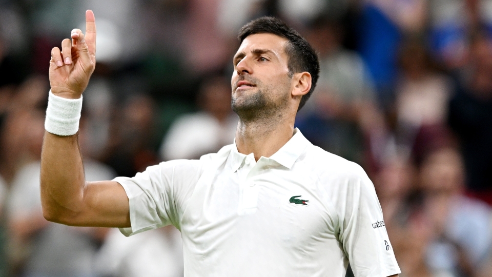 Djokovic batte Wawrinka e vola agli ottavi di Wimbledon