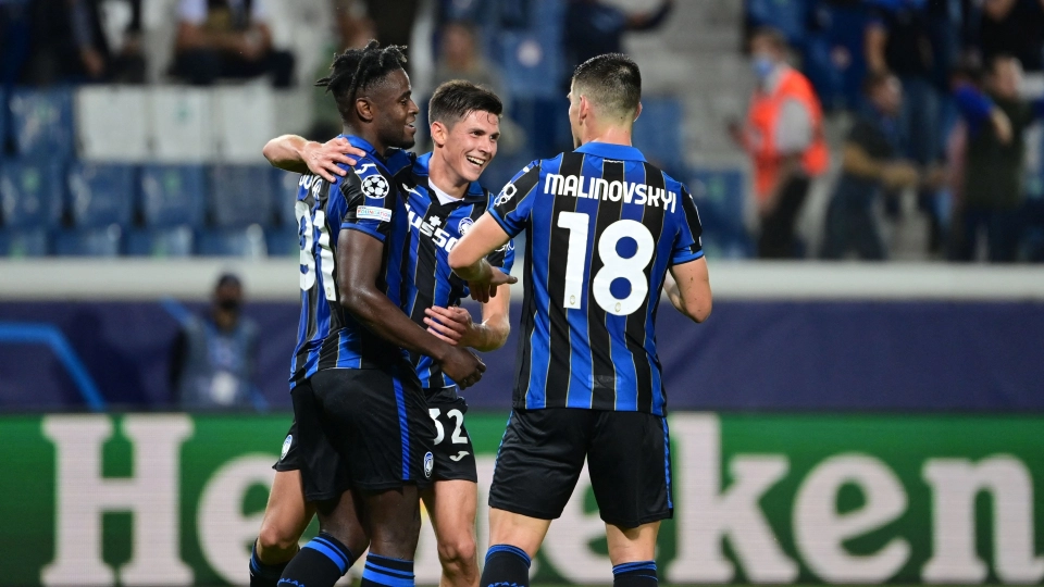 Duvan Zapata Matteo Pessina Atalanta v BSC Young Boys Group F UEFA Champions League 09292021