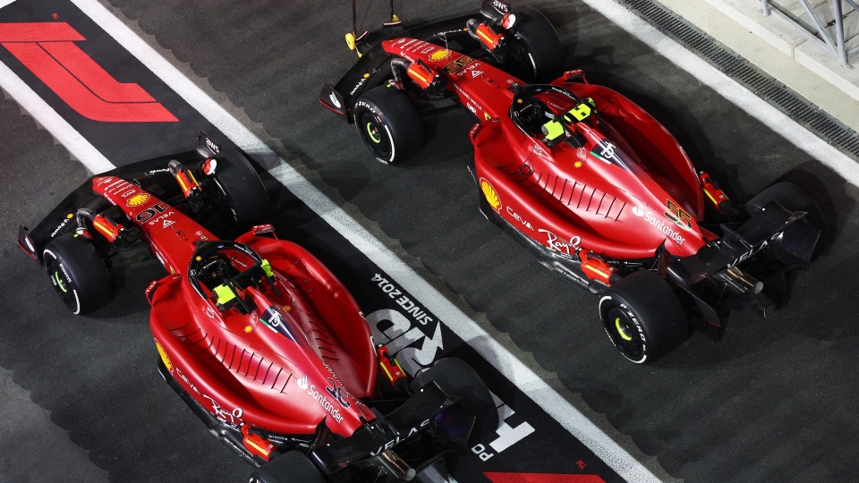 ferrari sainz e leclerc