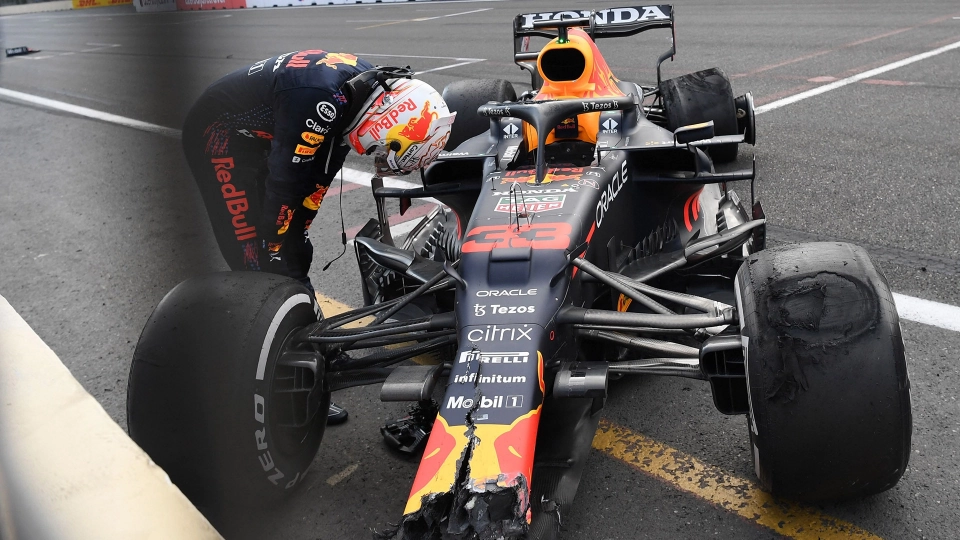F1: Baku, a sorpresa la spunta Perez, le foto
