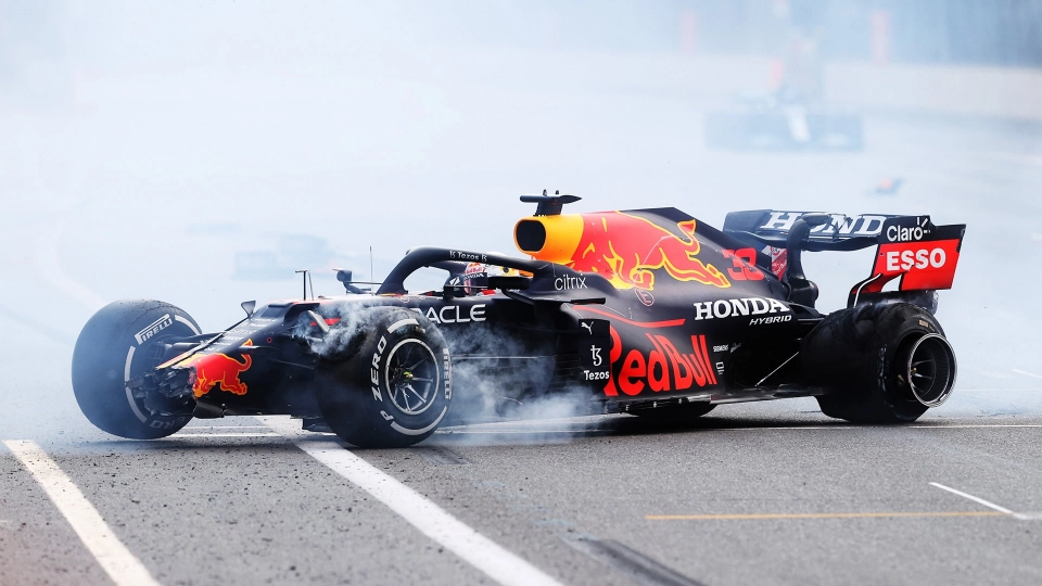 F1: Baku, a sorpresa la spunta Perez, le foto