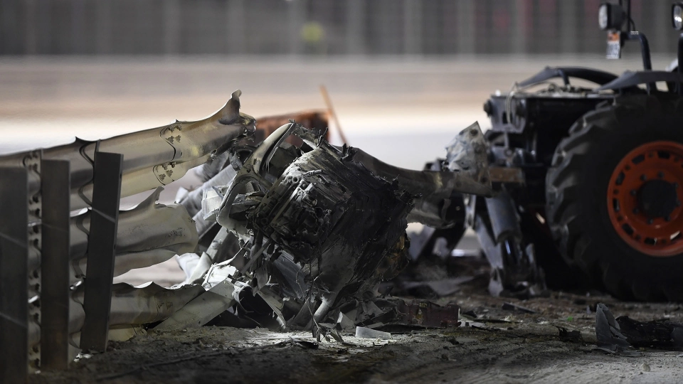 F1, Grosjean vivo per miracolo, le foto