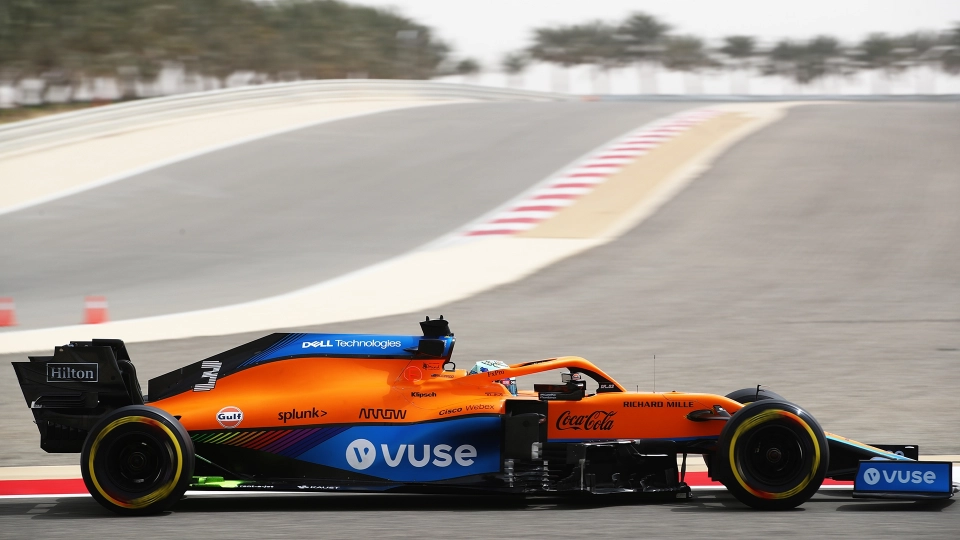 Formula 1, primi test in Bahrain: le foto