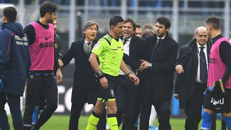 Gallery - Conte, mister furioso: da Mourinho a Banega, quante liti in campo