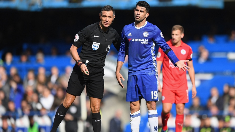 Gallery - Conte, mister furioso: da Mourinho a Banega, quante liti in campo