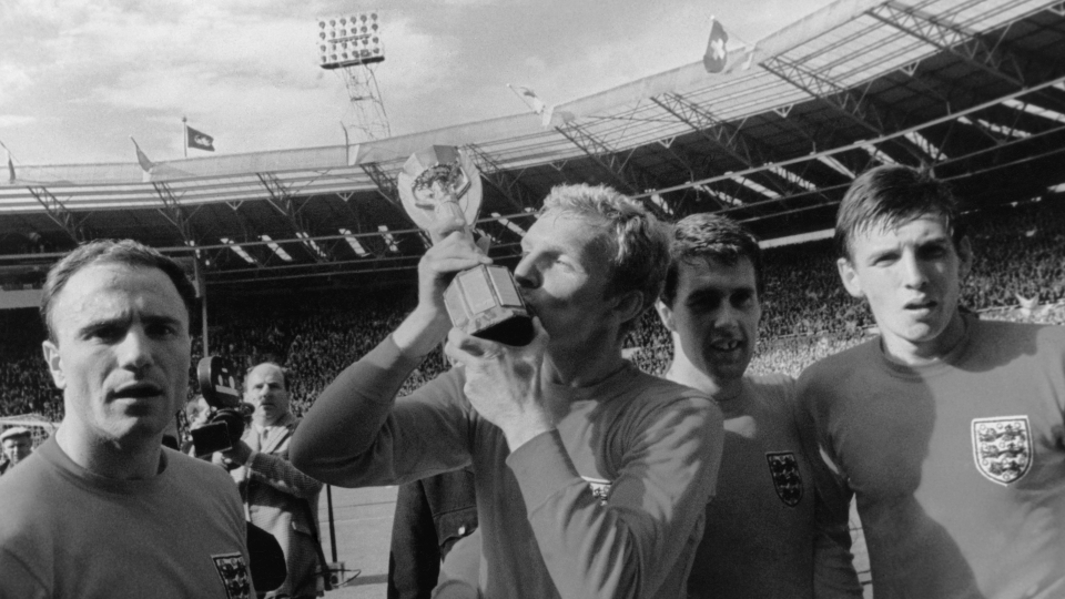 Geoff Hurst, Bobby Moore