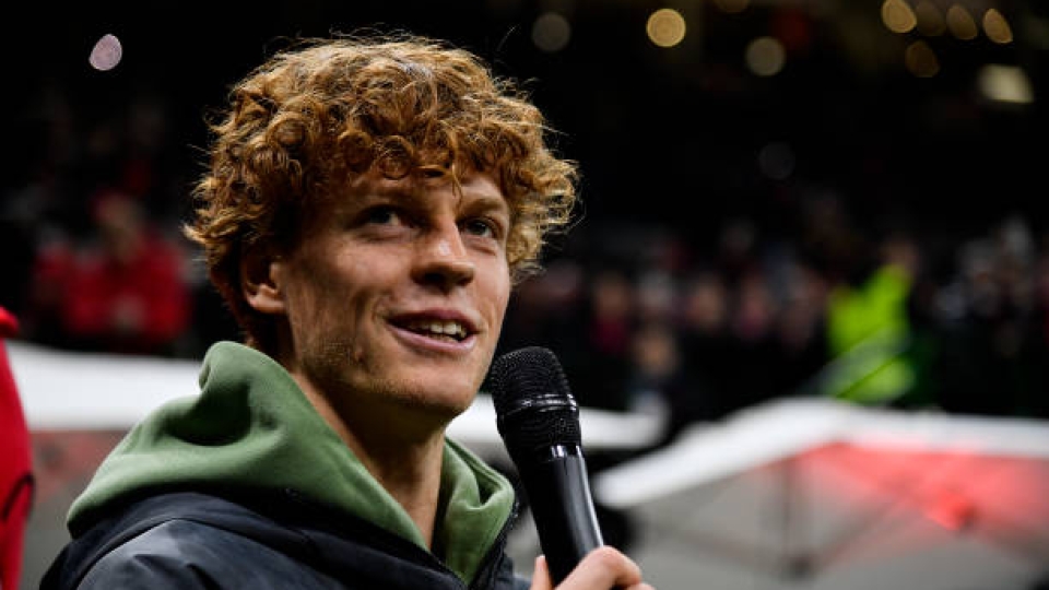 Jannik Sinner è molto tentato dalla possibilità di partecipare al Festival di Sanremo in qualità di superospite Jannik Sinner