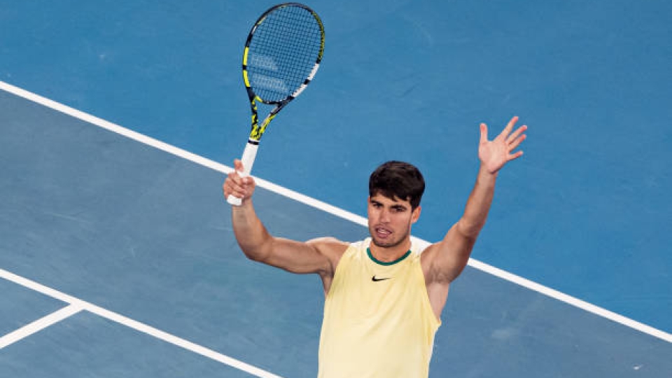 Carlos Alcaraz scenderà in campo nella tarda mattinata italiana opposto ad Alexander Zverev Carlos Alcaraz