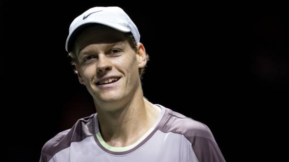 Jannik Sinner affronterà stasera Milos Raonic per un posto nelle semifinali del torneo di Rotterdam Jannik Sinner