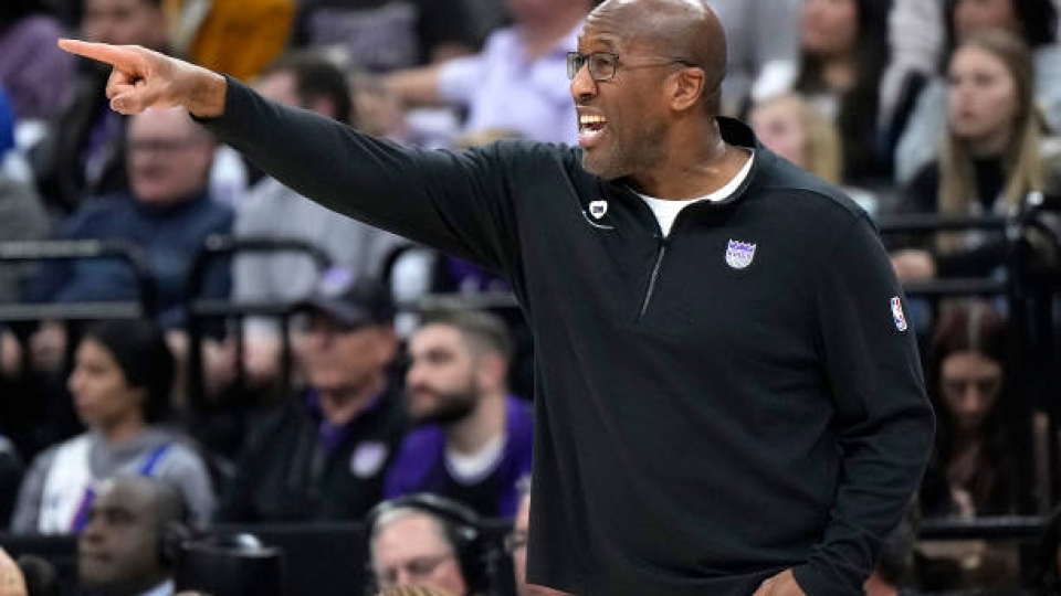 Il coach di Sacramento, Mike Brown, è stato eletto coach dell\ Mike Brown