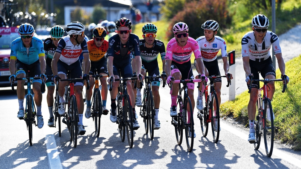 Giro: le foto della diciassettesima tappa