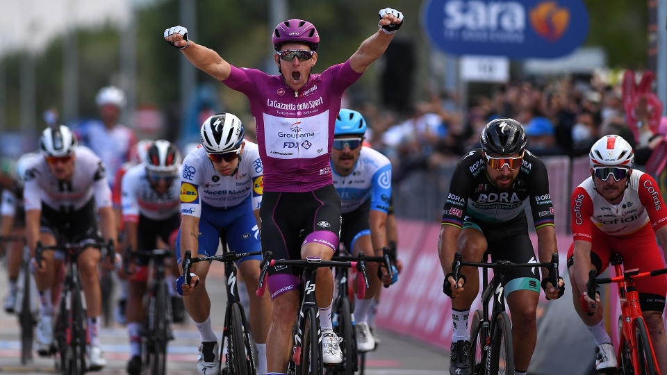 Giro: le foto dell\