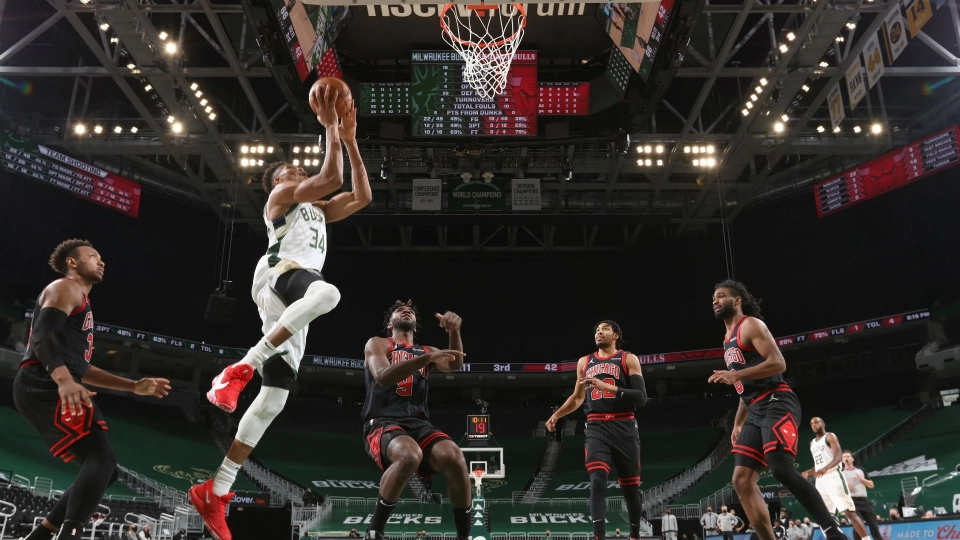 Giannis Antetokounmpo - cropped