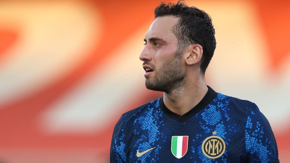 Hakan Calhanoglu Inter 2021-22 Hakan Calhanoglu Inter 2021-22