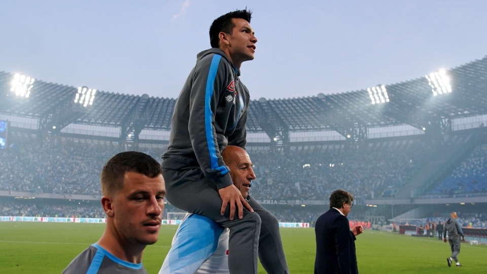 Hirving Lozano dopo Napoli-Fiorentina, Serie A 2022-2023. Foto di Giuseppe Maffia per Getty Images Hirving Lozano