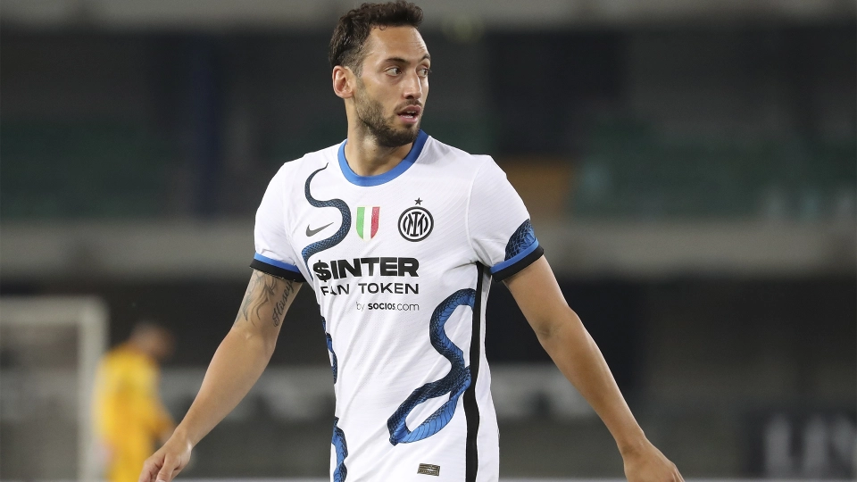 Hakan Calhanoglu