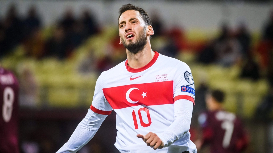 Hakan Calhanoglu