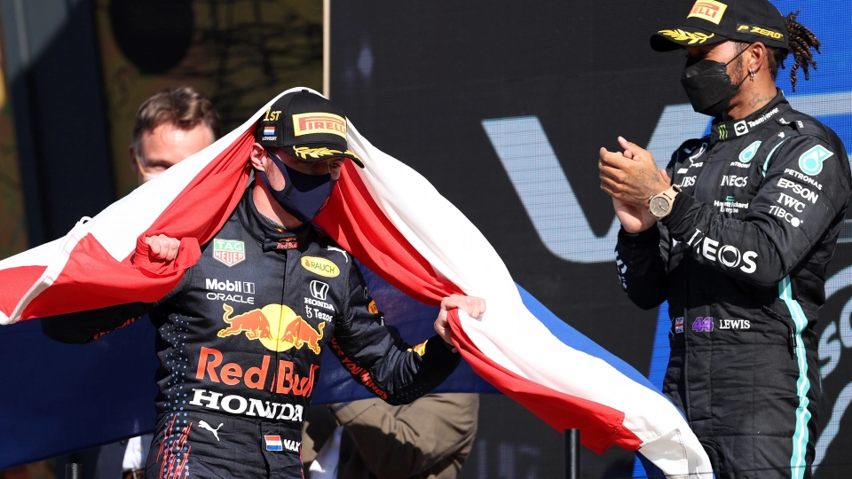 Hamilton, Verstappen